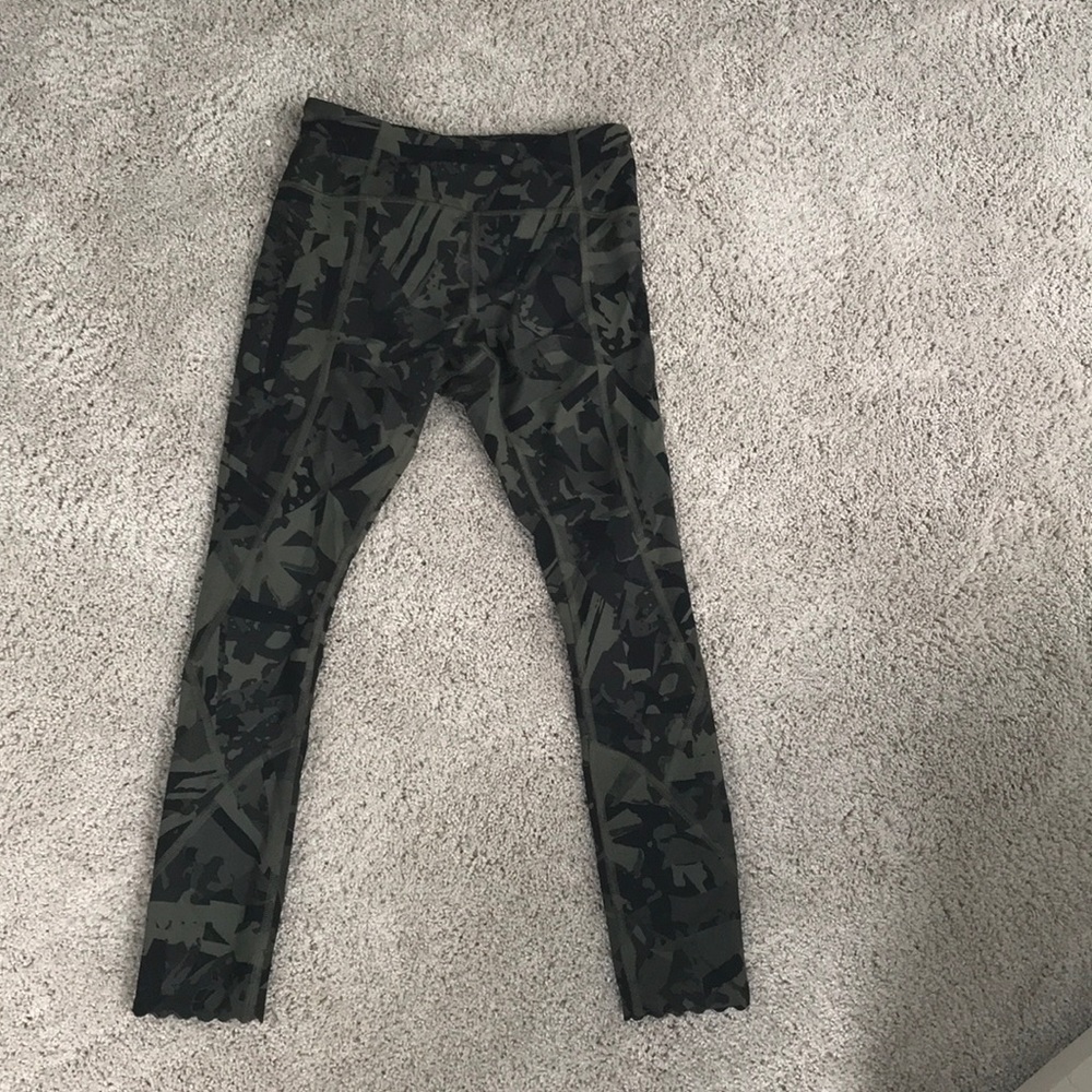 Lululemon cropped leggings